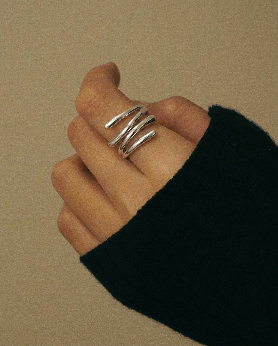 ANILLO DE ACERO PLATEADO ESPIRAL