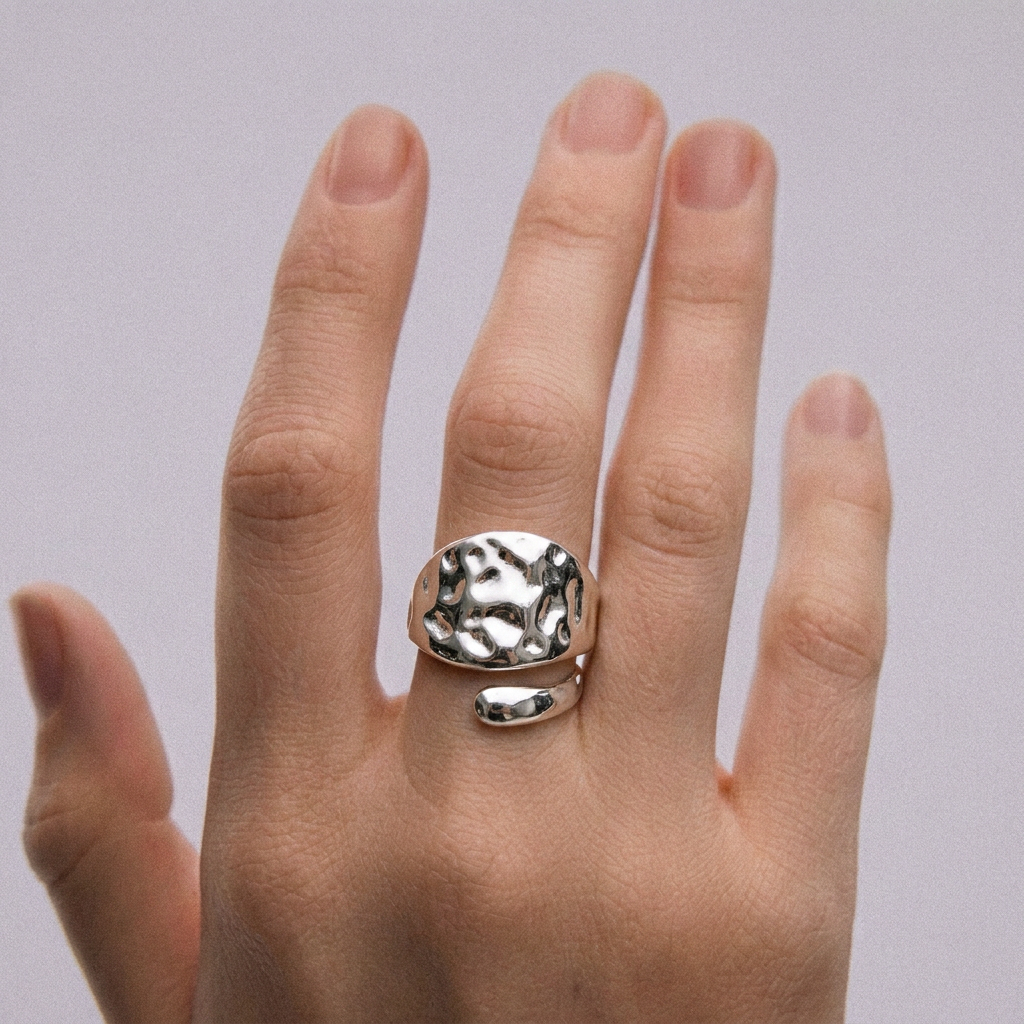 ANILLO DE ACERO MARTILLADO ABIERTO